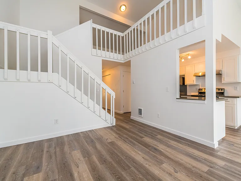 Hallwood Apartments — Photo 17