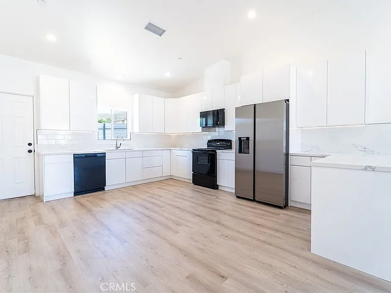 9473 Palm Dr — Photo 2