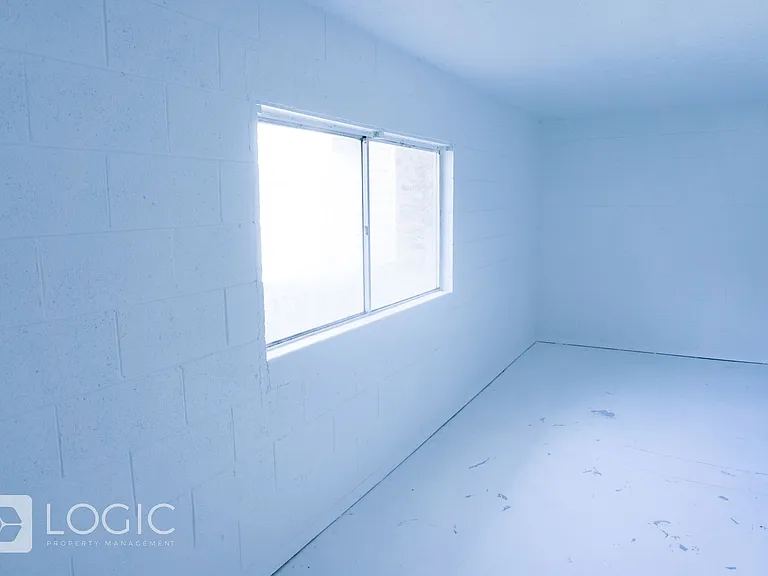 1238 Oak St #1 — Photo 17