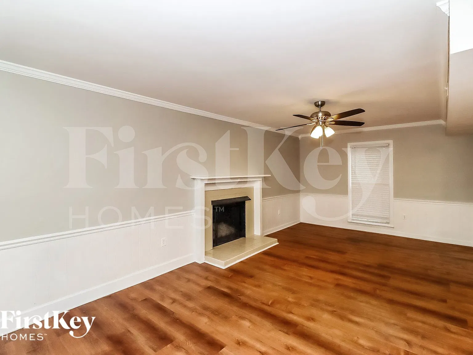 3 bed, 2.5 bath, 1724 sqft, $2,405 — Photo 4