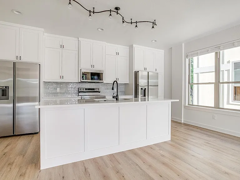 3223 S University Dr — Photo 11