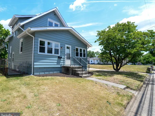 425 Delsea Dr, Westville, NJ 08093