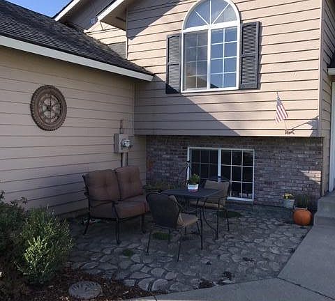 2nd image of 2414 N Longhorn Ct