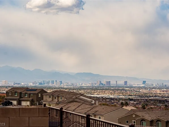 286 Quail Finch Dr, Henderson, NV 89012