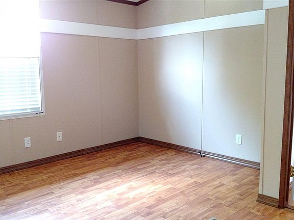 5th image of 197 Woodfield Dr