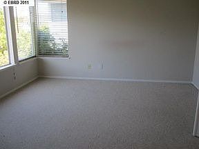 3rd image of 45 Seabreeze Dr