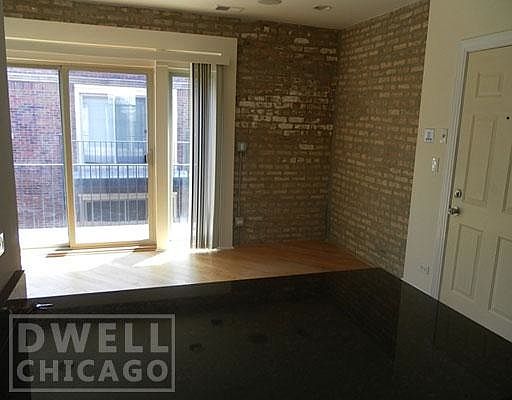 3rd image of 5653 N Magnolia Ave