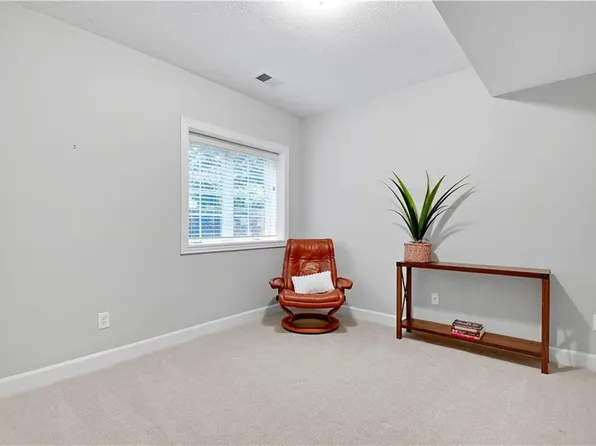 11730 W 143rd Ter, Olathe, KS 66062