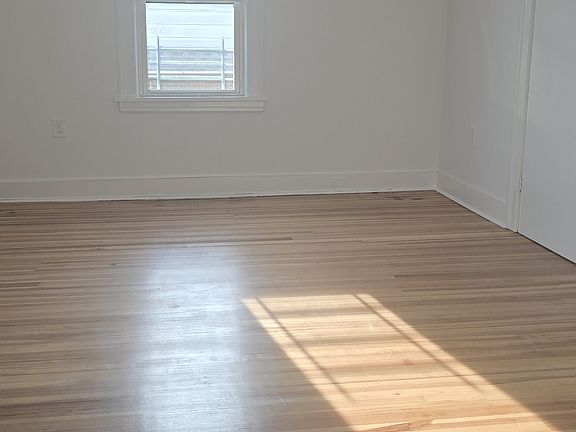 5th image of 165 Washington Ave Floor 3