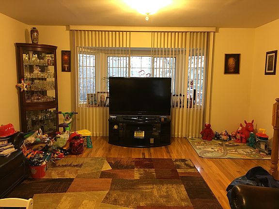 5th image of 56 Cranberry Ct