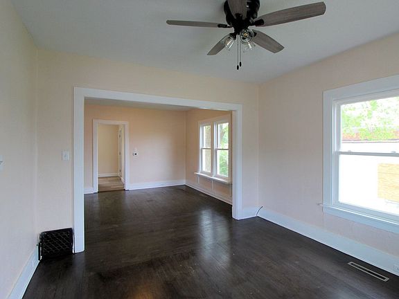 4th image of 422 S Schuyler Ave