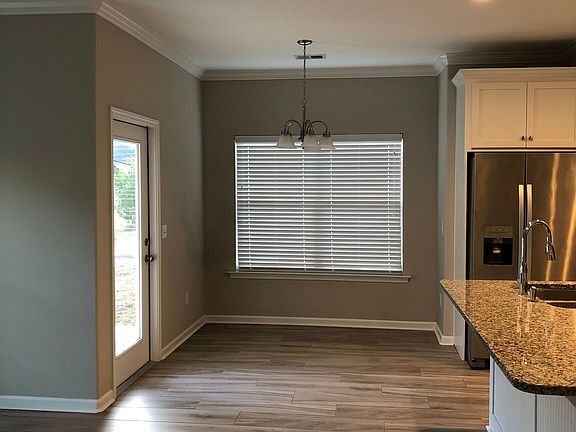 5th image of 108 Marshall Ct