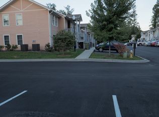 60 Charleston Ct #A30FBE55A, Hendersonville, NC 28792