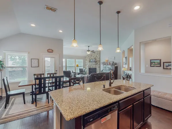 1405 Westview Ln, Northlake, TX 76226