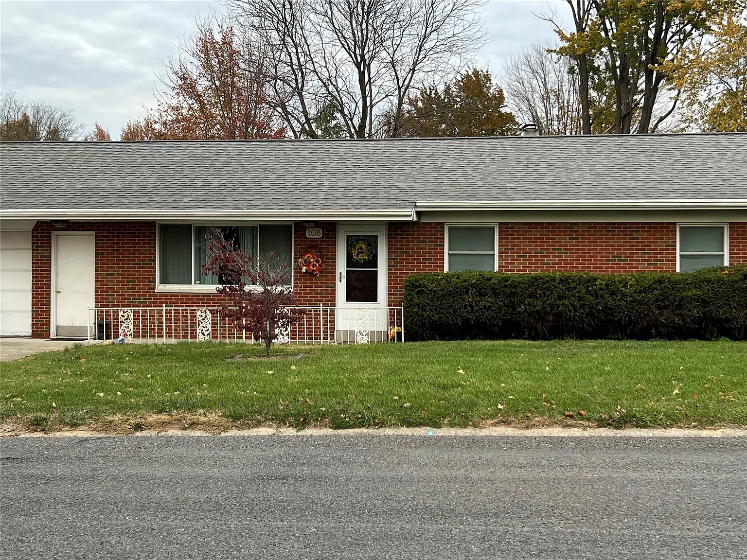 108 Dana Dr photo 1