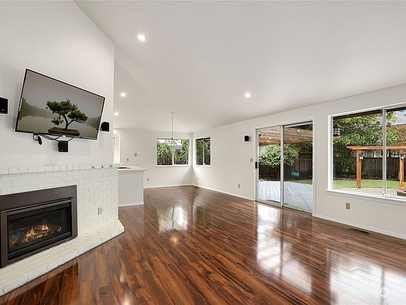 4th image of 7501 93rd Avenue Ct SW