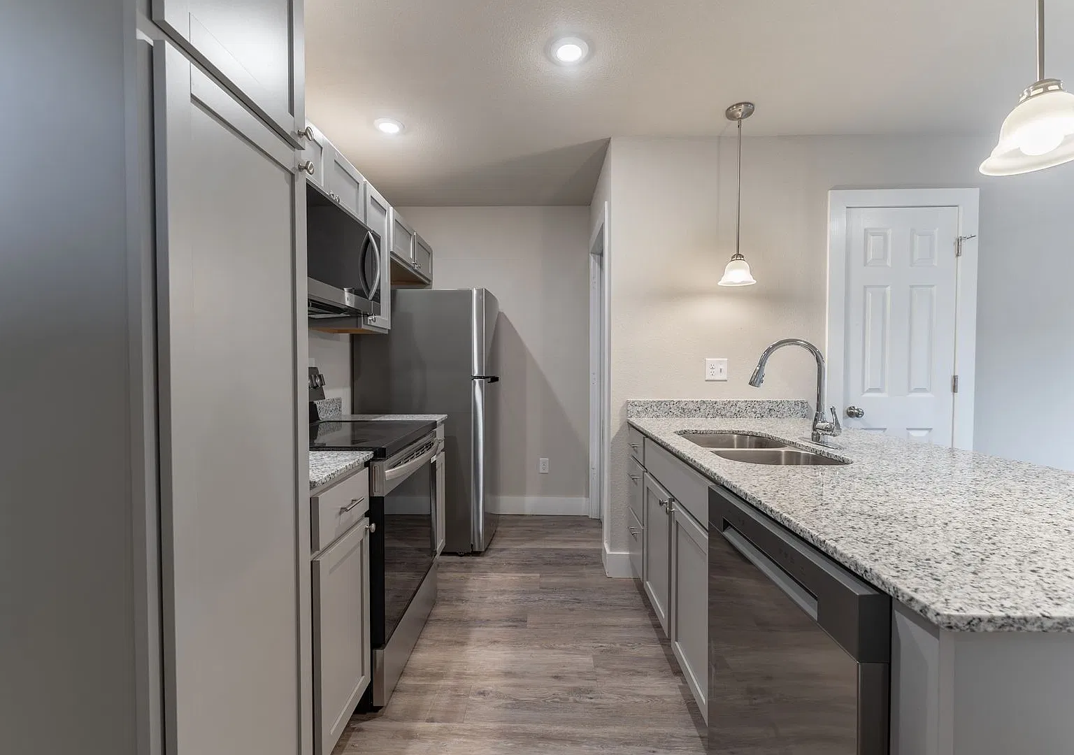 1366 N Porter Rd — Photo 3