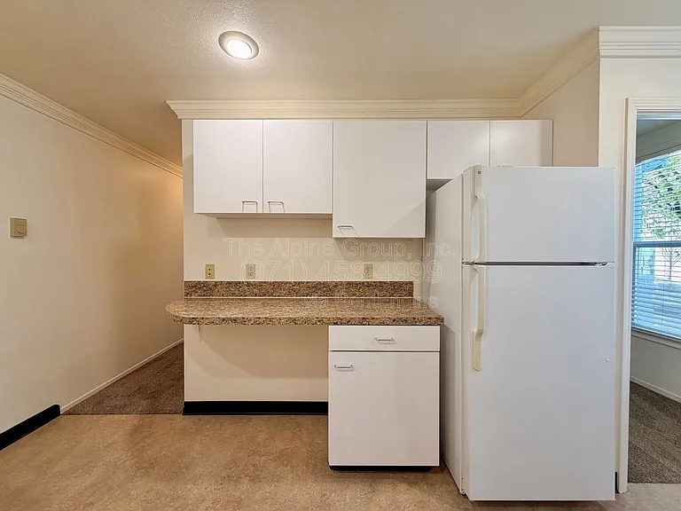 4318 SE Milwaukie Ave #2 — Photo 2