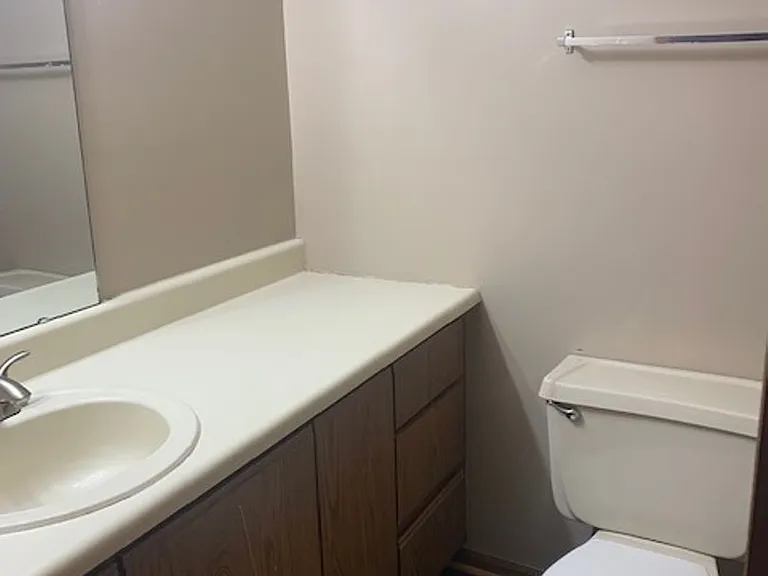 The Crossings Apartments — Photo 22