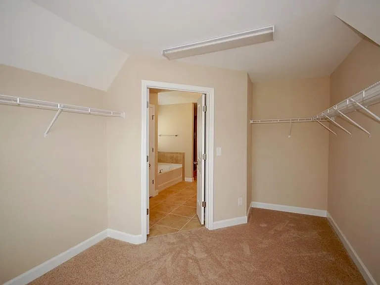 235 Haney Rd — Photo 17