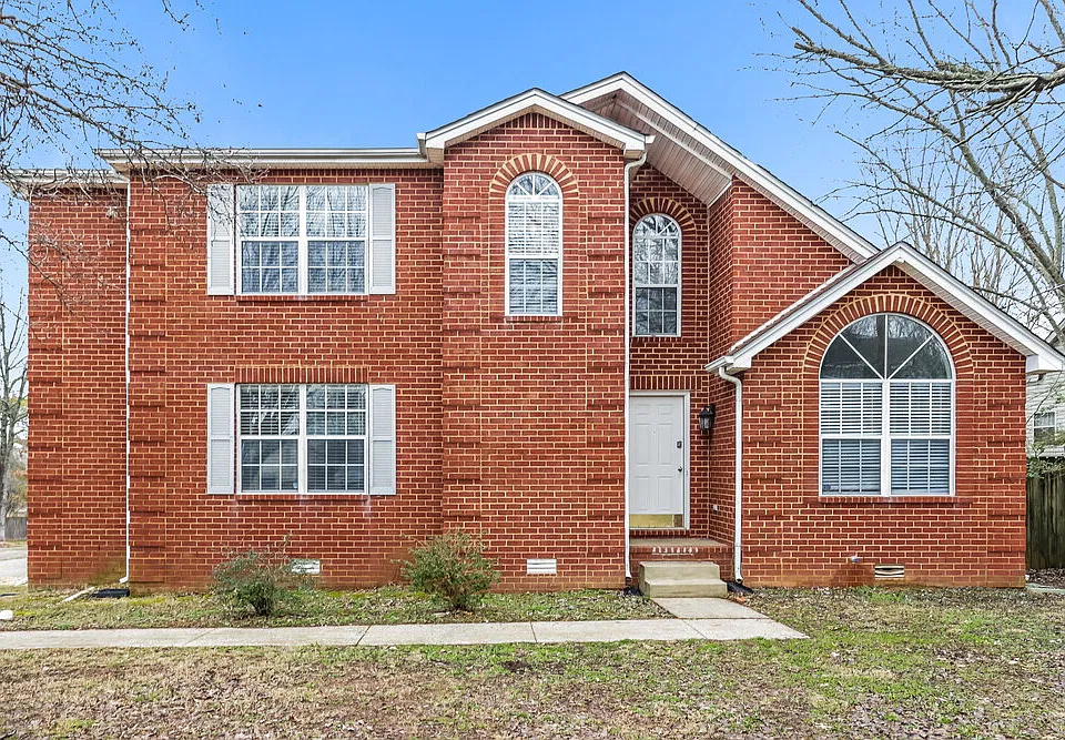 705 Rocky Ridge Cir