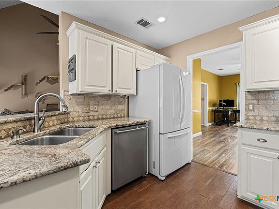 5th image of 413 Hallmark Cir