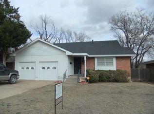2136 Dogwood Ln, Pampa, TX 79065