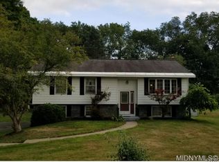 5854 Park Rd, Marcy, NY 13403