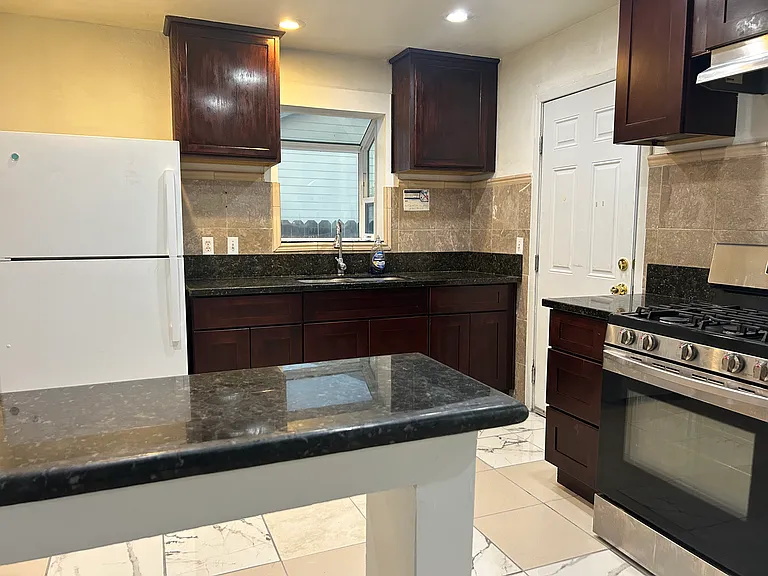 4817 Lemon Hill Ave — Photo 16