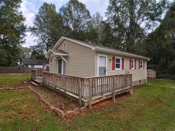 156 Wren Blvd, Lexington, NC 27292