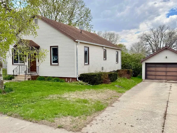 412 2nd St, Sioux Rapids, IA 50585