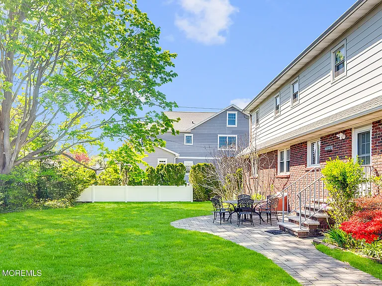 508 Crescent Pkwy — Photo 4