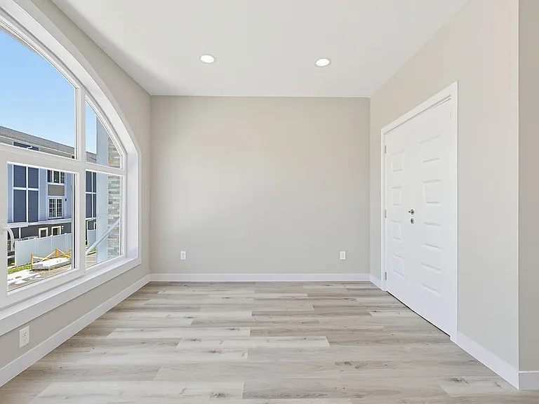 Taj Estates of Franklin II — Photo 148