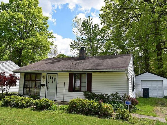 2nd image of 395 Erskine Ave