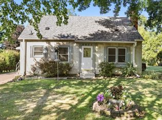2811 Centerville Rd, Little Canada, MN 55117
