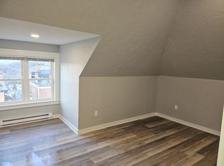 40 Park St FLOOR 3, Greensburg, PA 15601