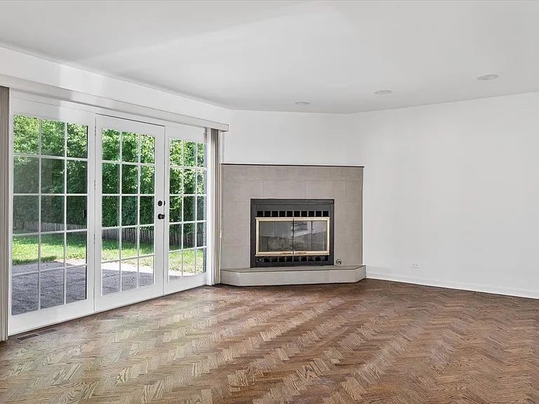412 Lavergne Ave — Photo 2