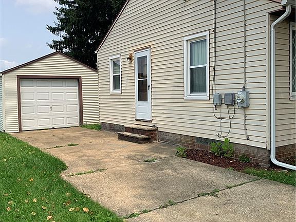 2nd image of 1017 Wellman St