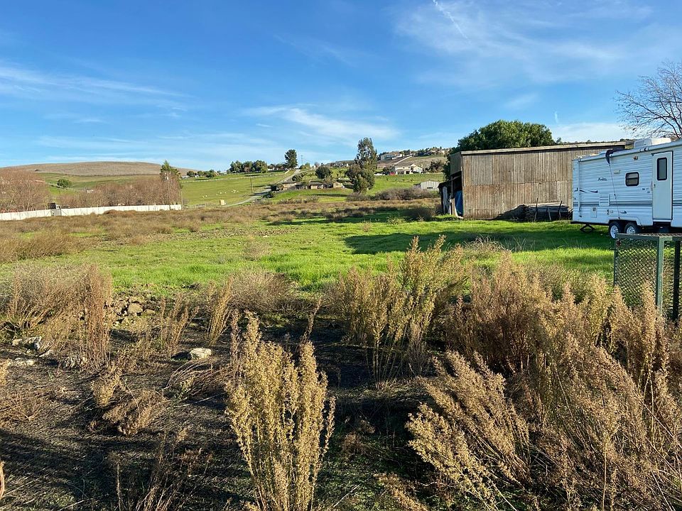 2nd image of 3271 San Juan Rd