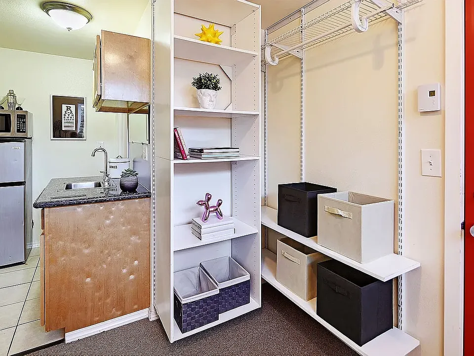 aPodment Suites at Brava -