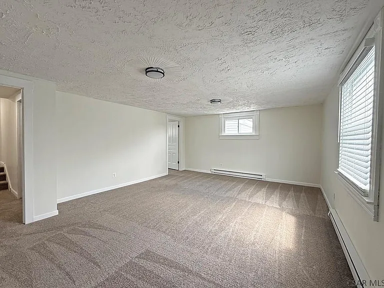 900 Somerset Ave #2 — Photo 14