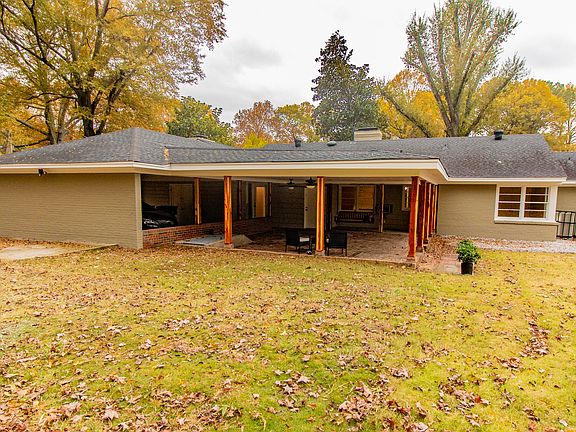 3rd image of 4200 Oaksedge Dr