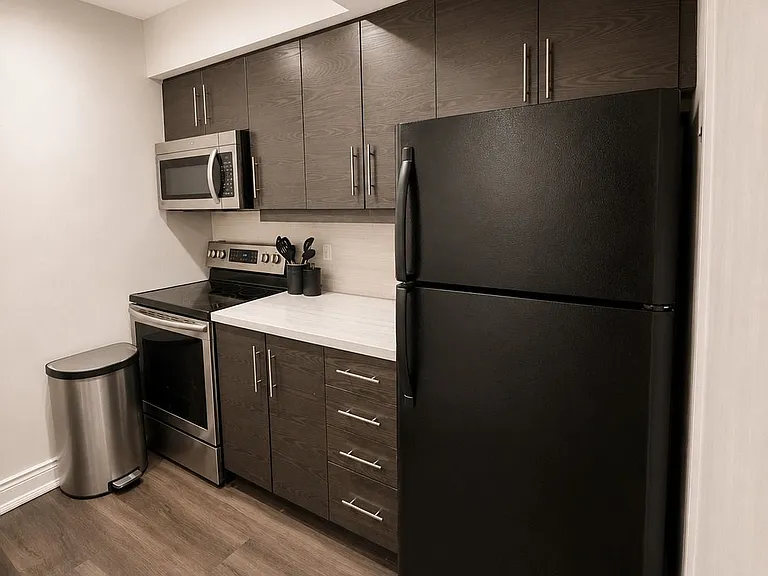46 E Liberty St #512 — Photo 3