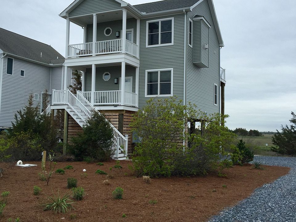 1st image of 2811 S Bay Shore Dr