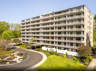 5 Suburban Rd #312, Worcester, MA 01602