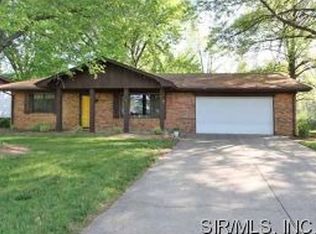 136 Liberty Dr, Belleville, IL