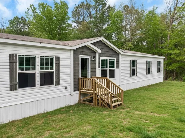 202 Silver Ridge Rd, Eureka Springs, AR 72632