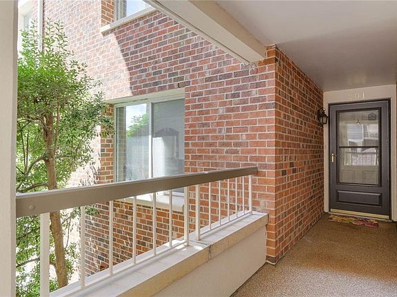 2nd image of 4846 Kempsville Greens Pkwy APT 201