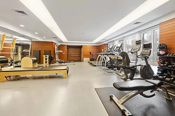 Rented by Douglas Elliman | media 14