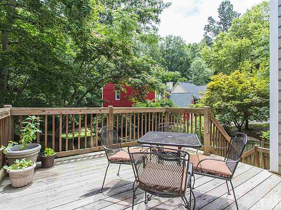 4th image of 105 Aborfield Ct